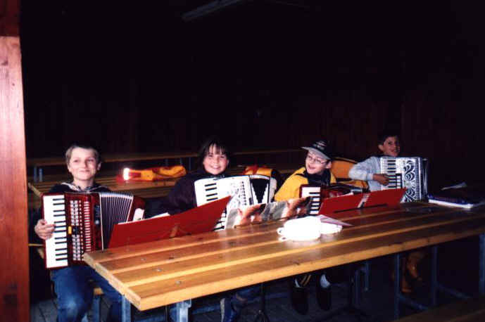 wpe2.jpg (28170 Byte)